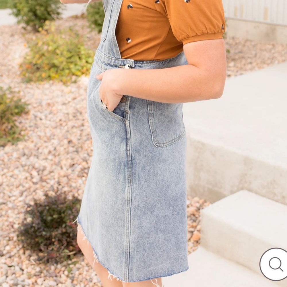 TNR - Denim Overall Skirt with Raw Hem - Picture 4 of 7